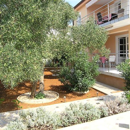 Apartmani Bakran Krk Town Esterno foto