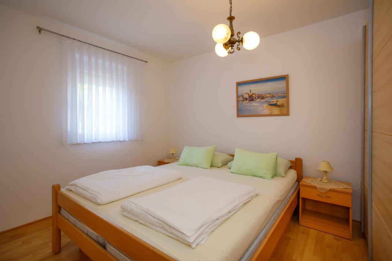 Apartmani Bakran Krk Town Esterno foto
