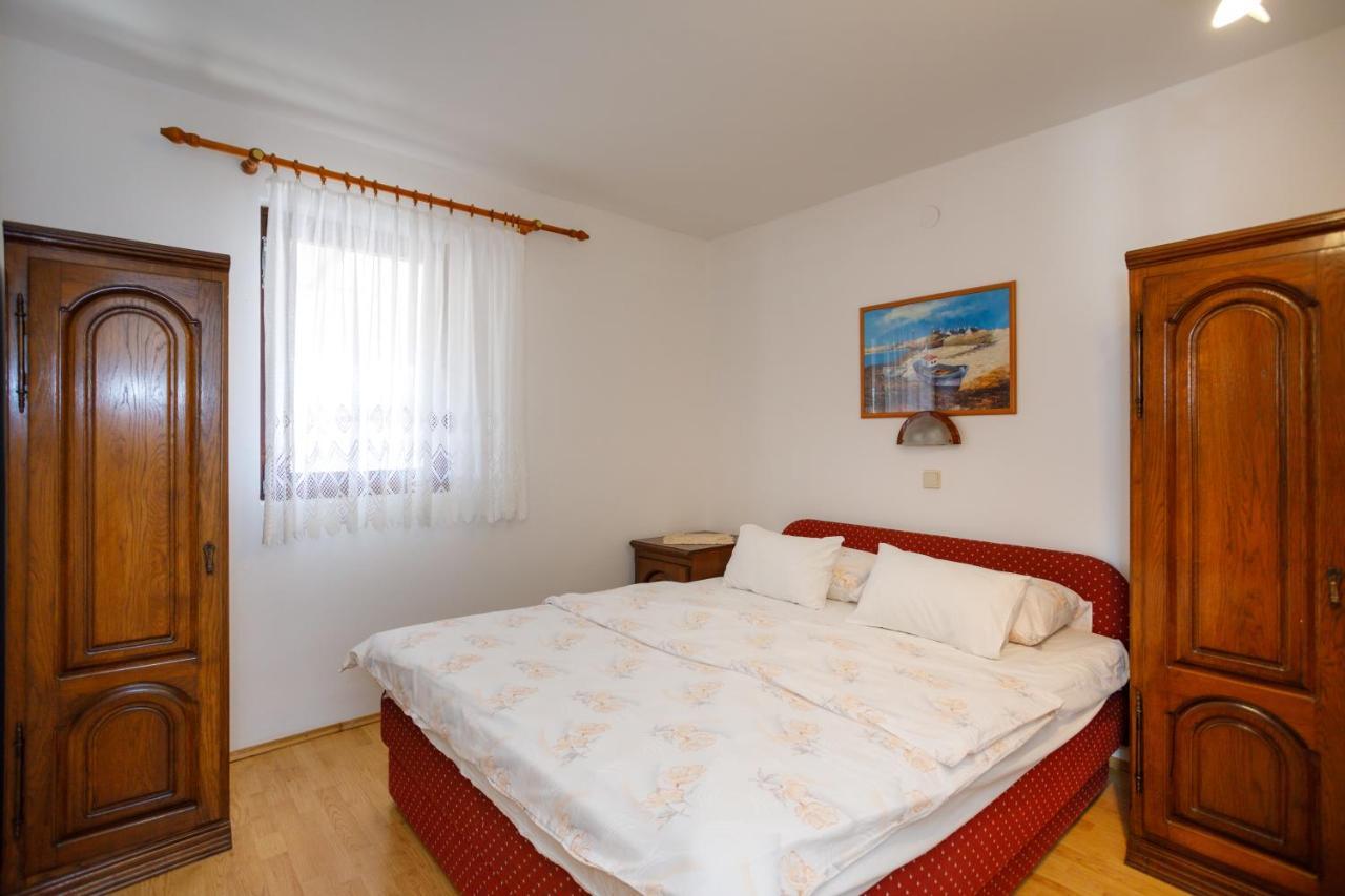 Apartmani Bakran Krk Town Esterno foto