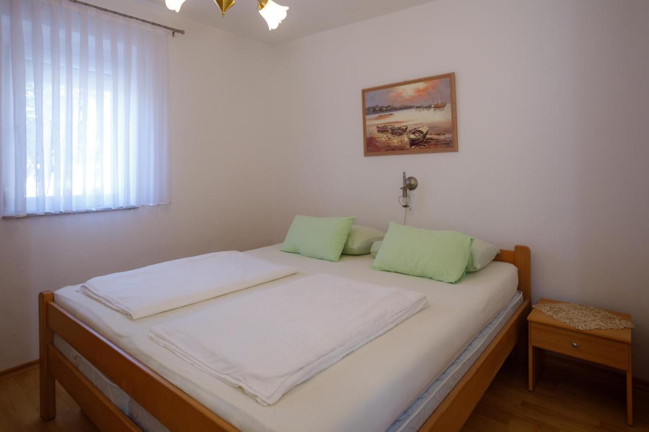 Apartmani Bakran Krk Town Esterno foto