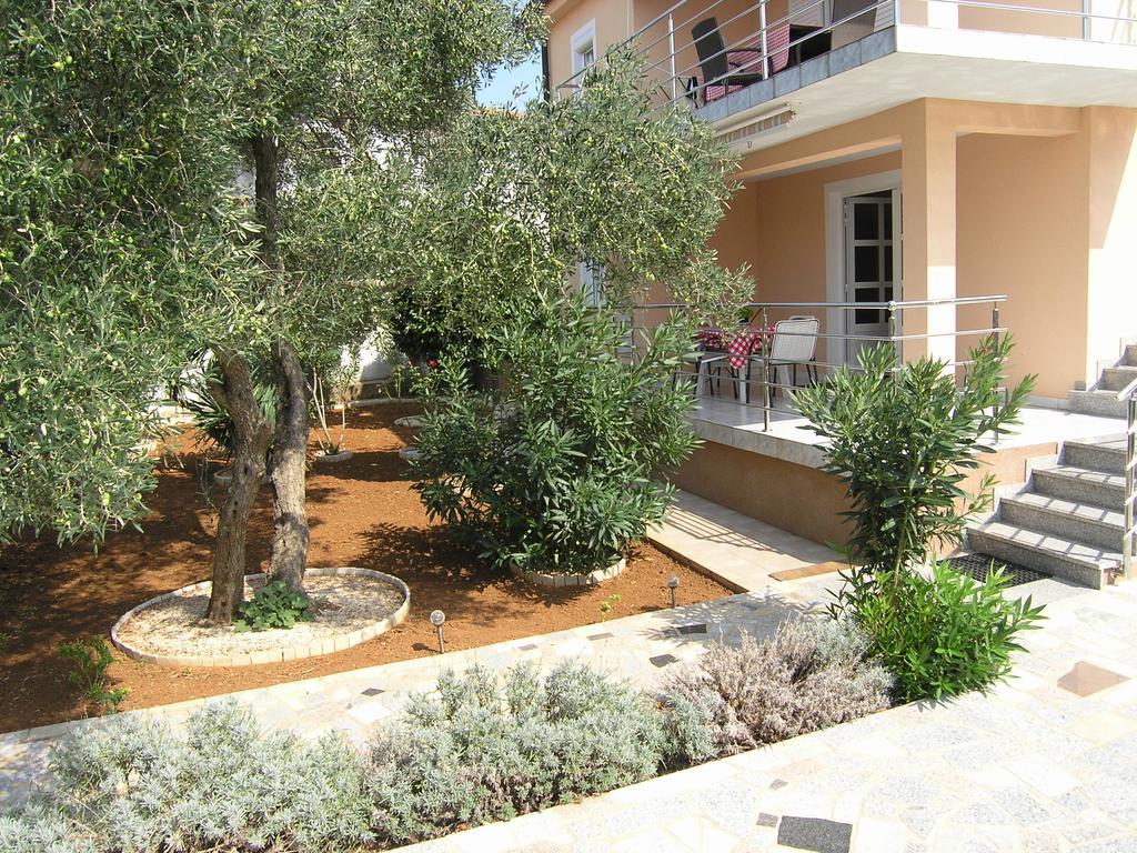 Apartmani Bakran Krk Town Esterno foto